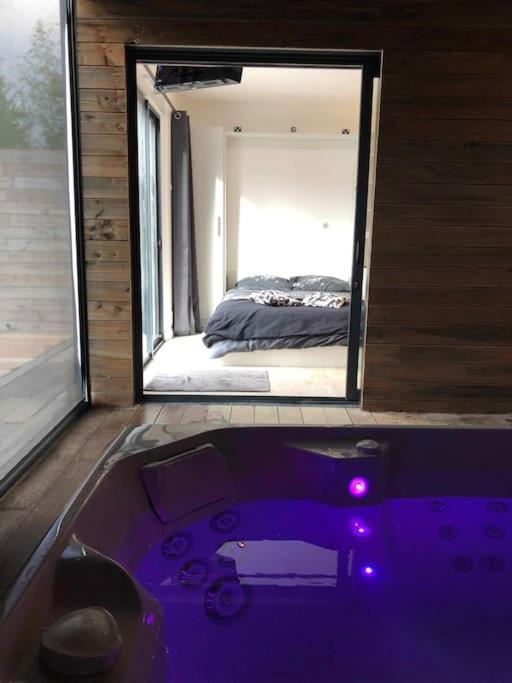Loft Privatise Avec Spa Xxl Et Piscine Chauffee Bruz Extérieur photo